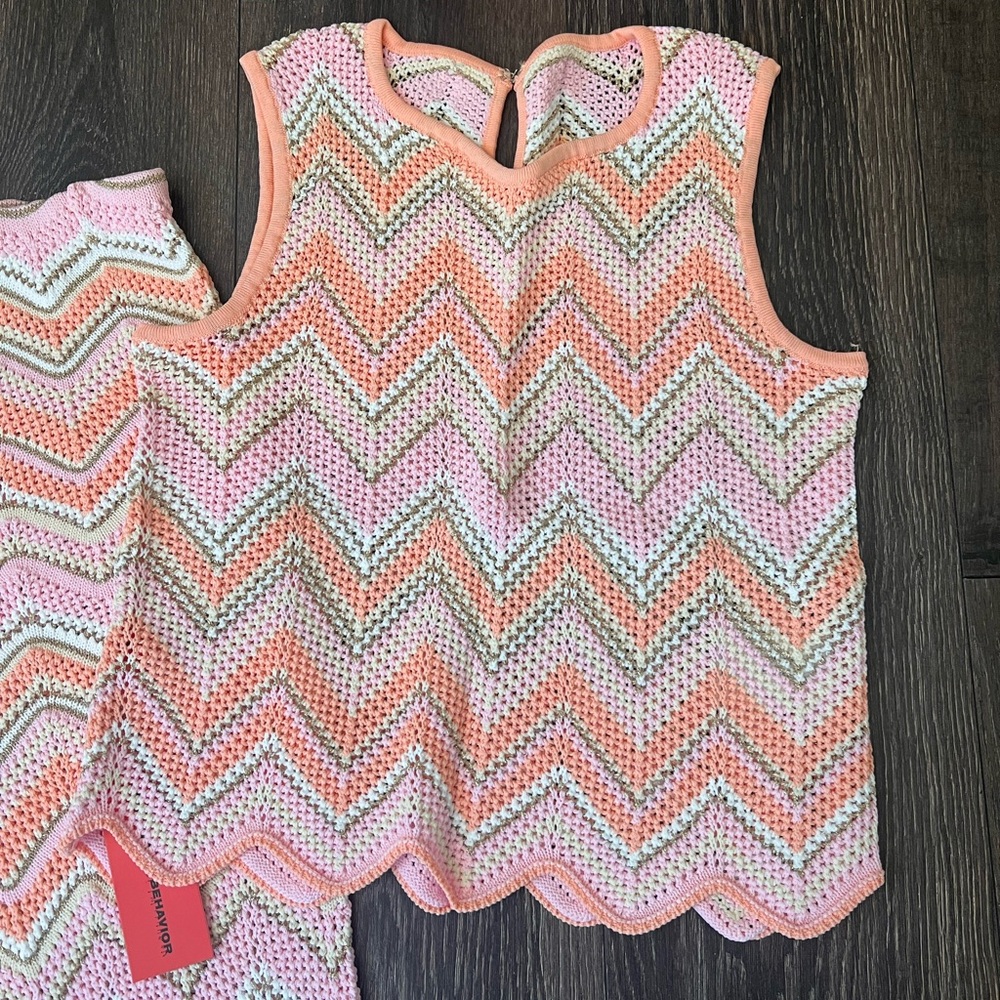 Vibrant Chevron Knit Two-Piece Set - Premium Quality!